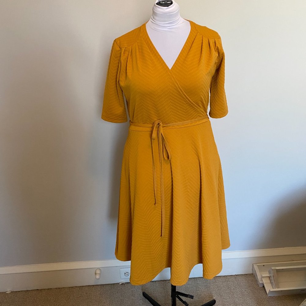 Shabby Apple Goldenrod Wrap Dress Size 10
